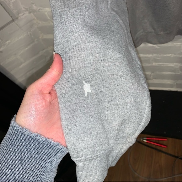 Vintage Guildan “University of Toronto Mom Crewneck” - Picture 4 of 6